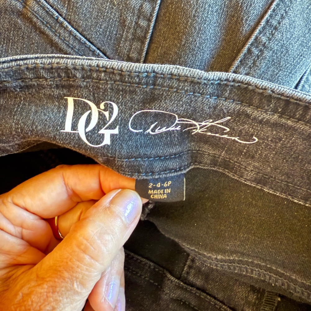DG2 by Diane Gilman Black Charcoal Flare Jeans - Picture 9 of 11